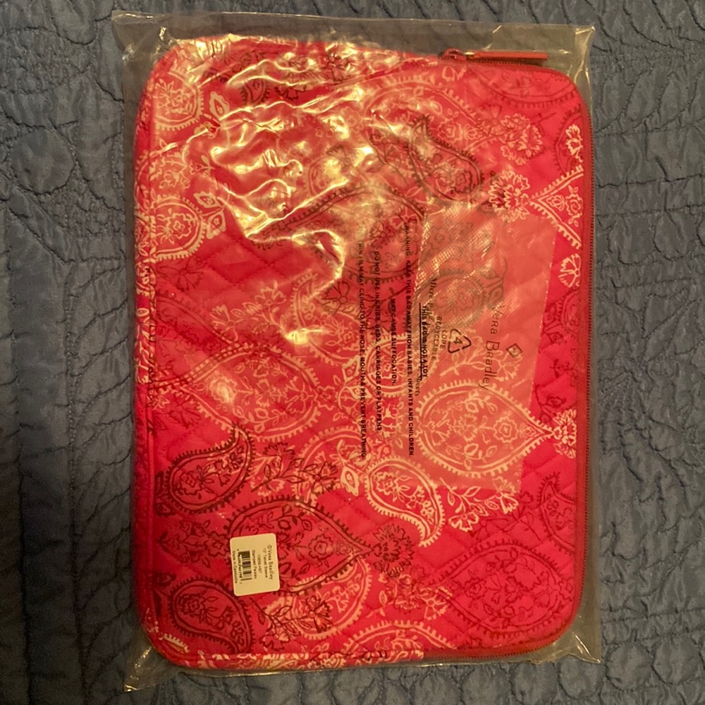 Tablet sleeve